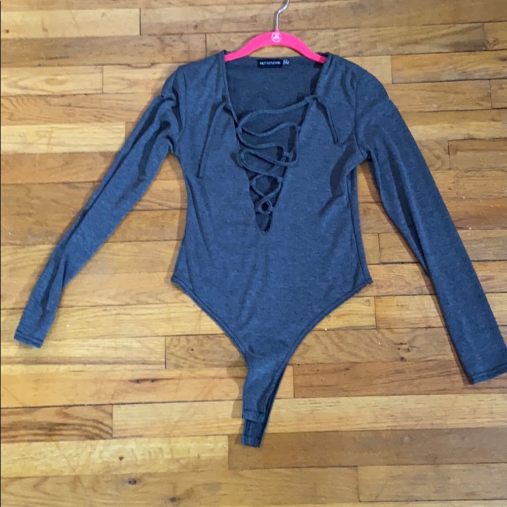 NWOT Pretty Little Thing gray lace up bodysuit